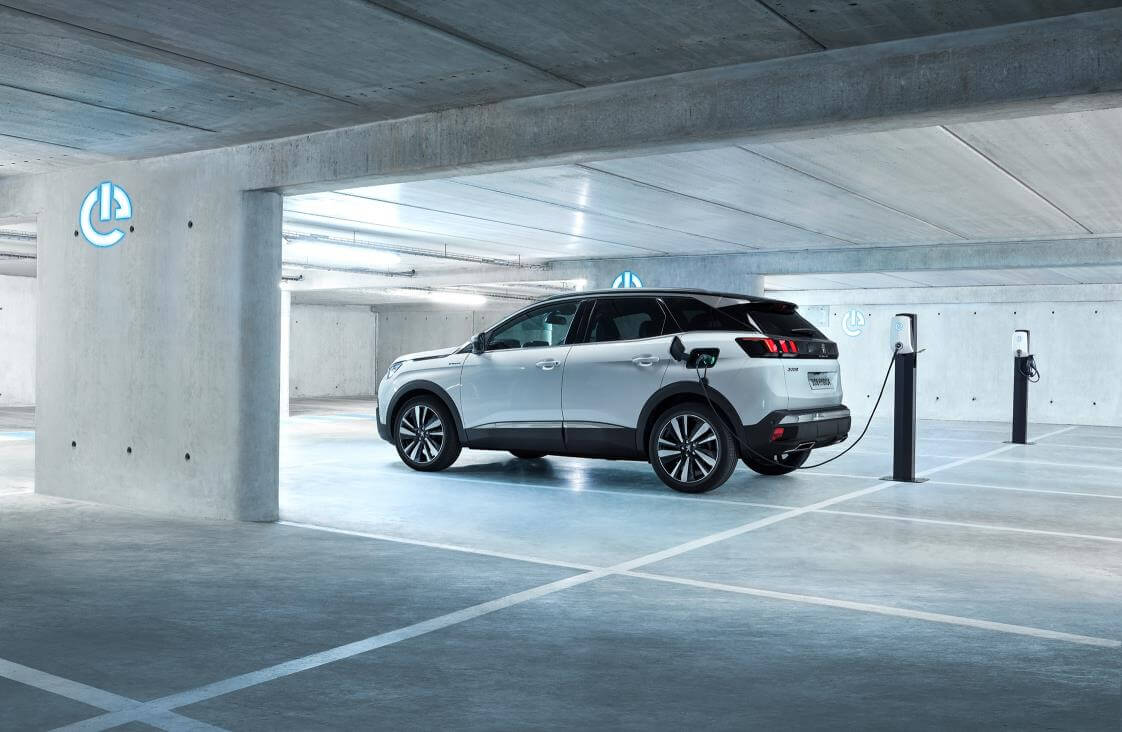 Trasera del Peugeot 3008 GT Hybrid4