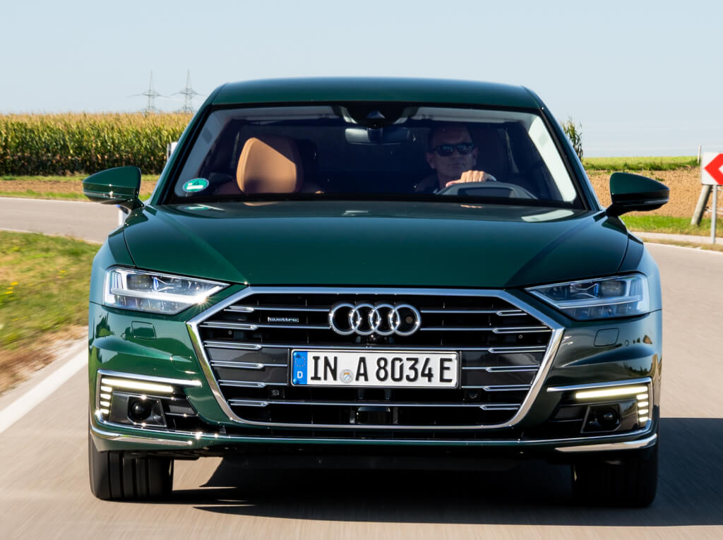 Parrilla del Audi A8L 60 TFSI e.