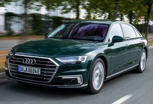 Audi A8L 60 TFSI e, dos toneladas de eficiencia