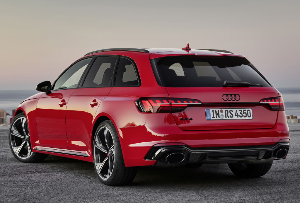 Trasera del Audi RS4 Avant 2020.