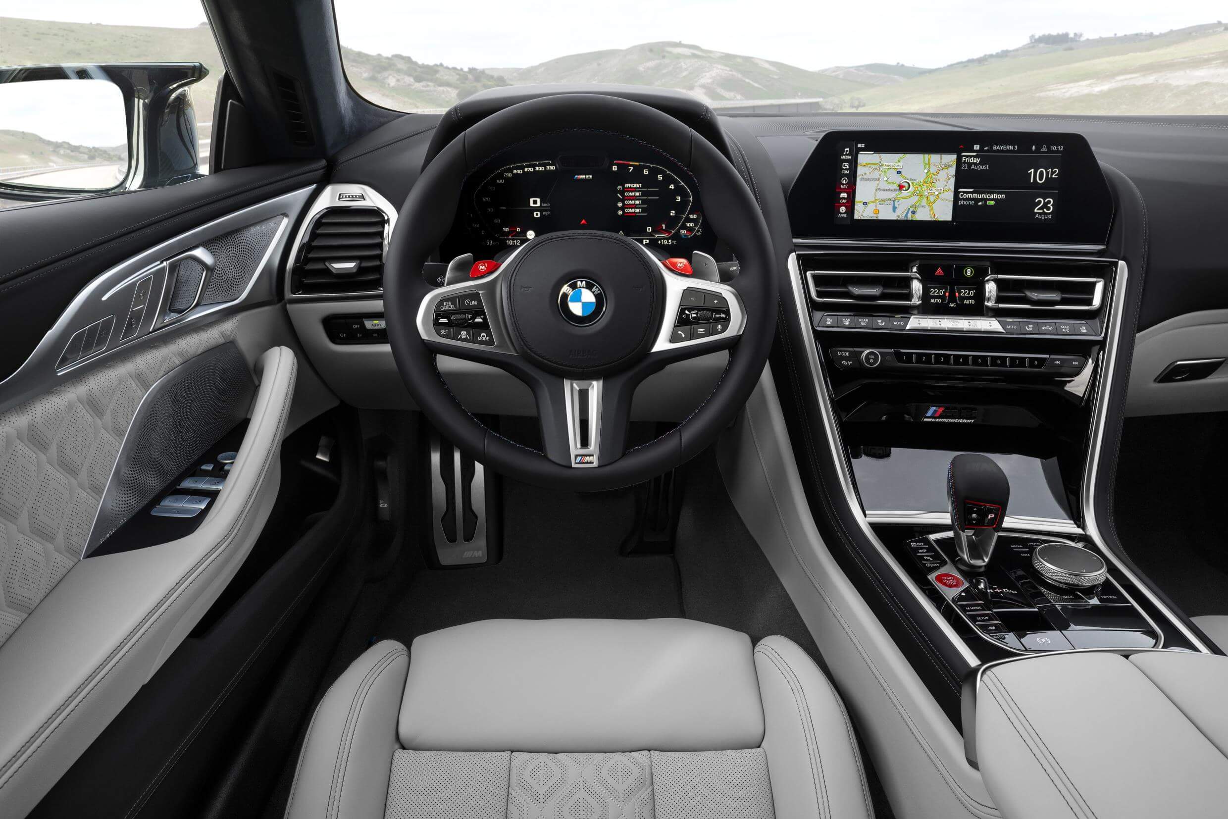 Interior del BMW M8 Gran Coupé