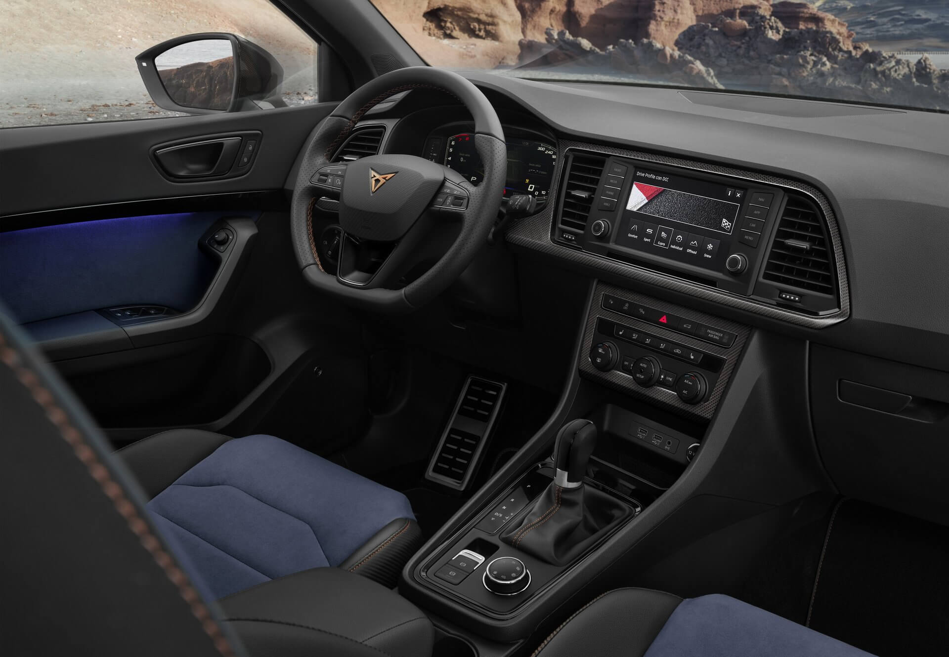 Cupra Ateca Limited Edition: interior.