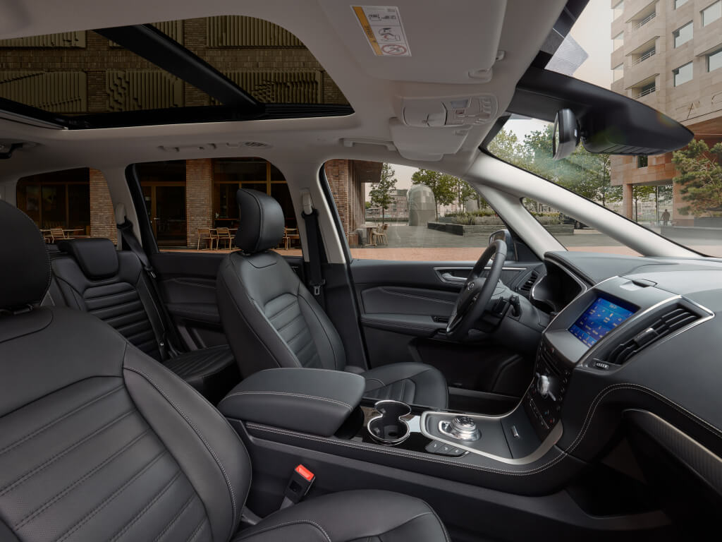 Ford Galaxy 2020: interior.
