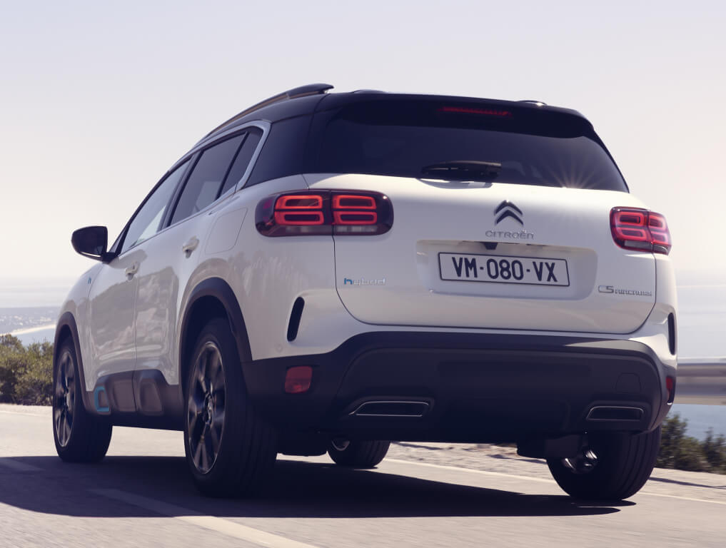 Citroën C5 Aircross Hybrid en marcha.