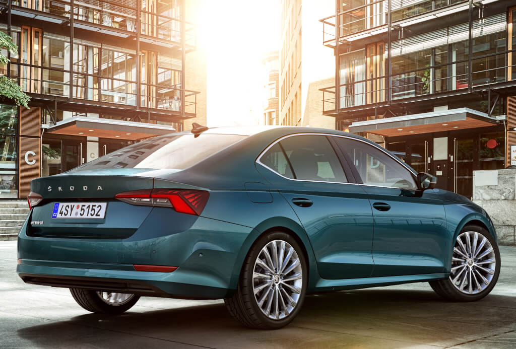 Trasera del Skoda Octavia 2020.