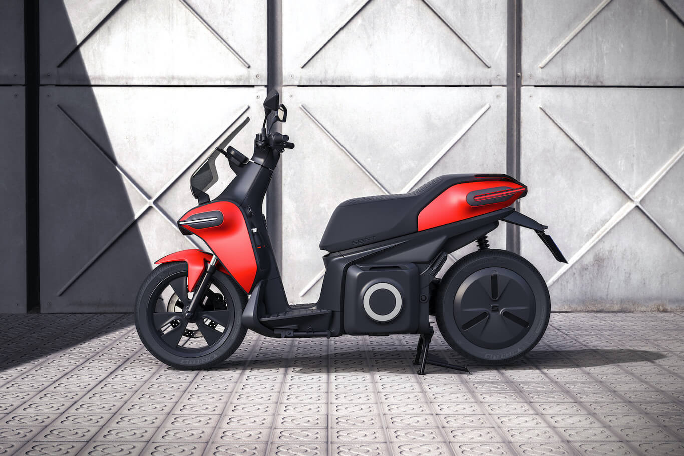 Seat e-Scooter, diseño lateral.