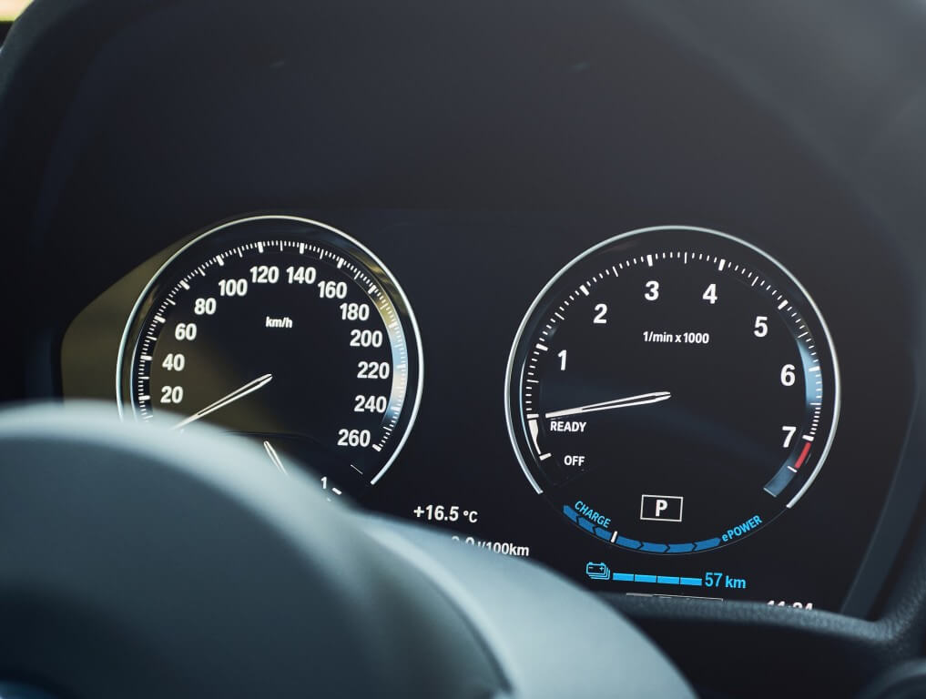 BMW X1 xDrive25e intrumentación.