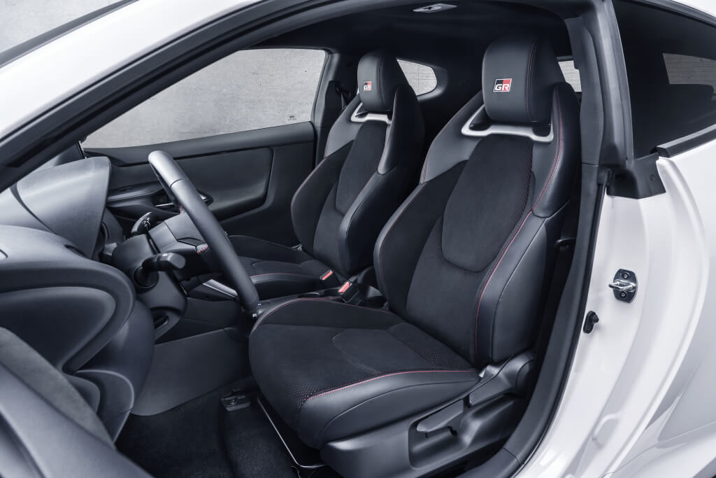 Toyota GR Yaris: interior.
