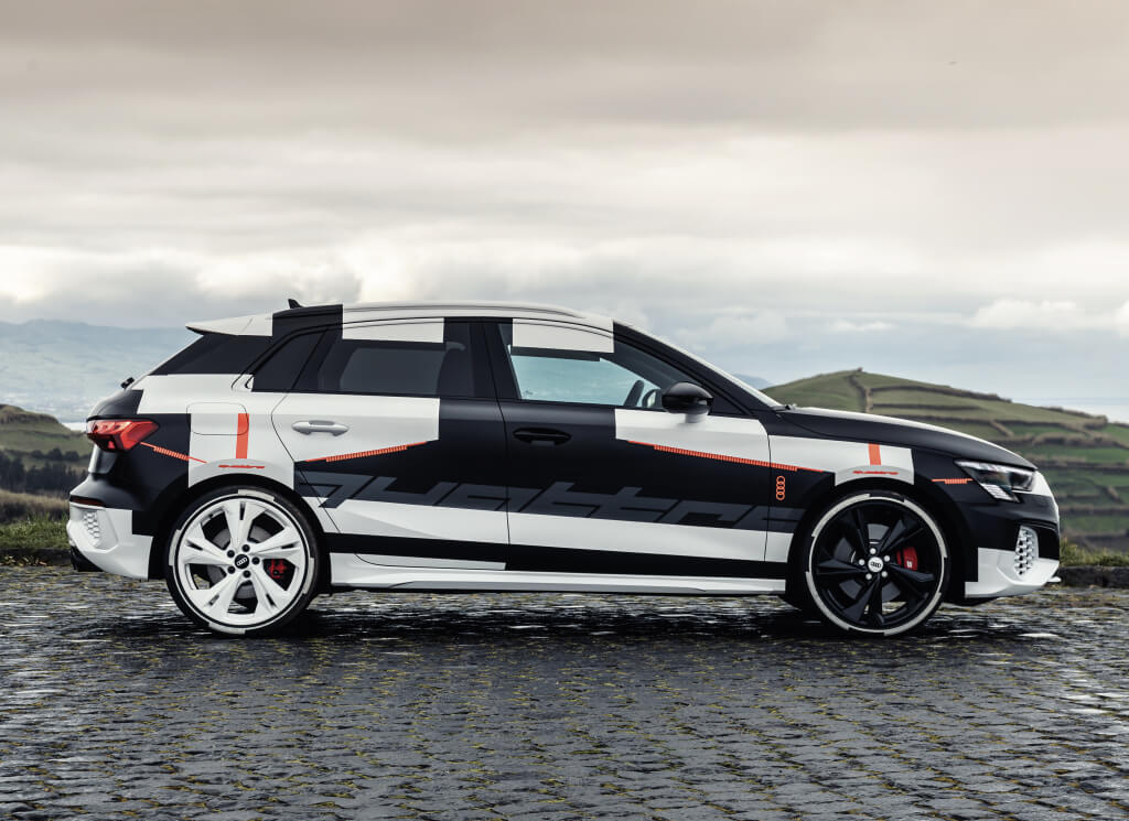 Audi A3 2020 Prototype: lateral.