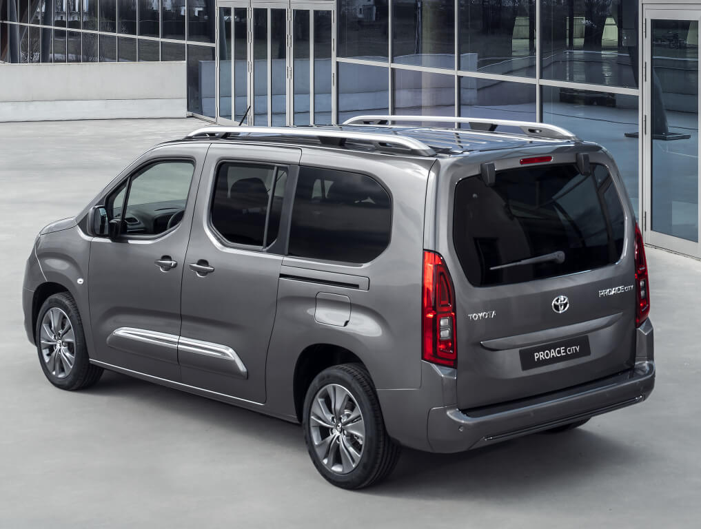 Trasera del Toyota Proace City Verso.