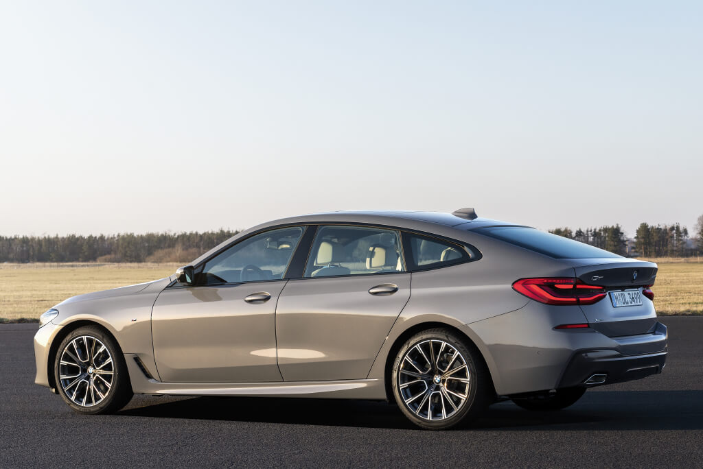 BMW Serie 6 GT 2021, trasera.