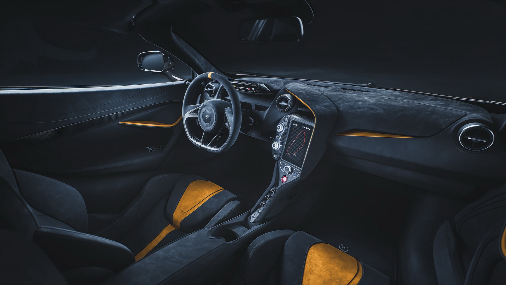 McLaren 720S Le Mans: interior.