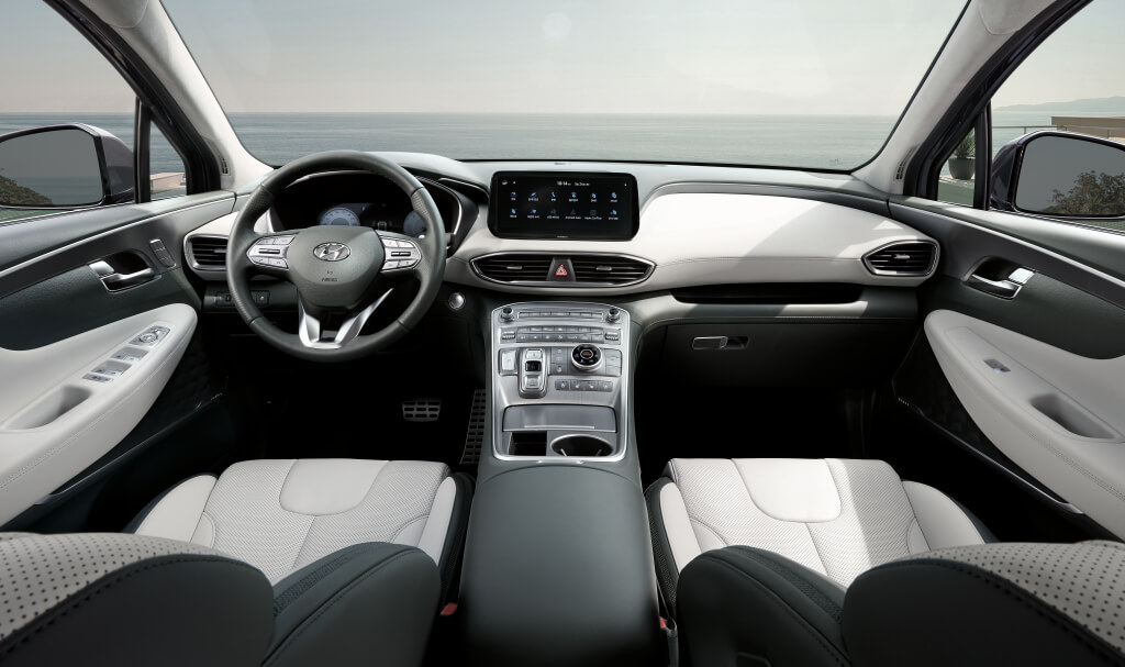 Interior del Hyundai Santa Fe 2021.