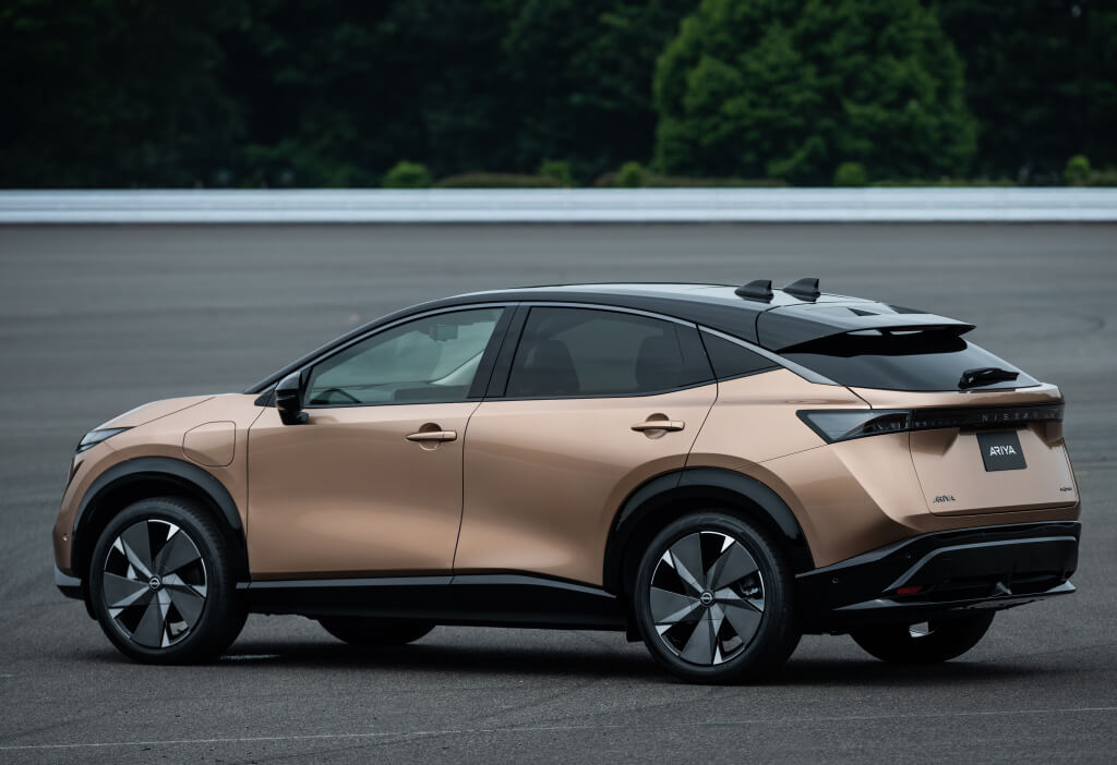 Nissan Ariya: trasera.