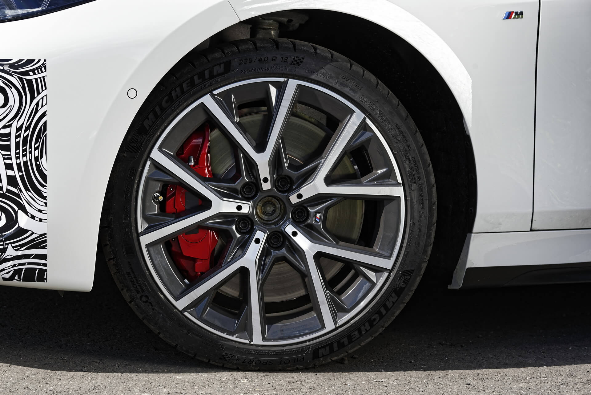 BMW 128ti: frenos.
