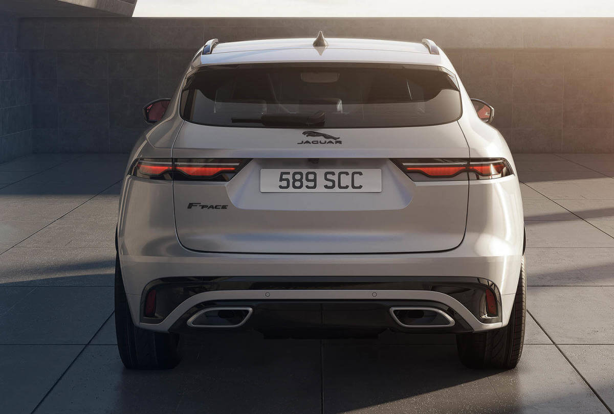 Jaguar F-Pace 2021, parte trasera.