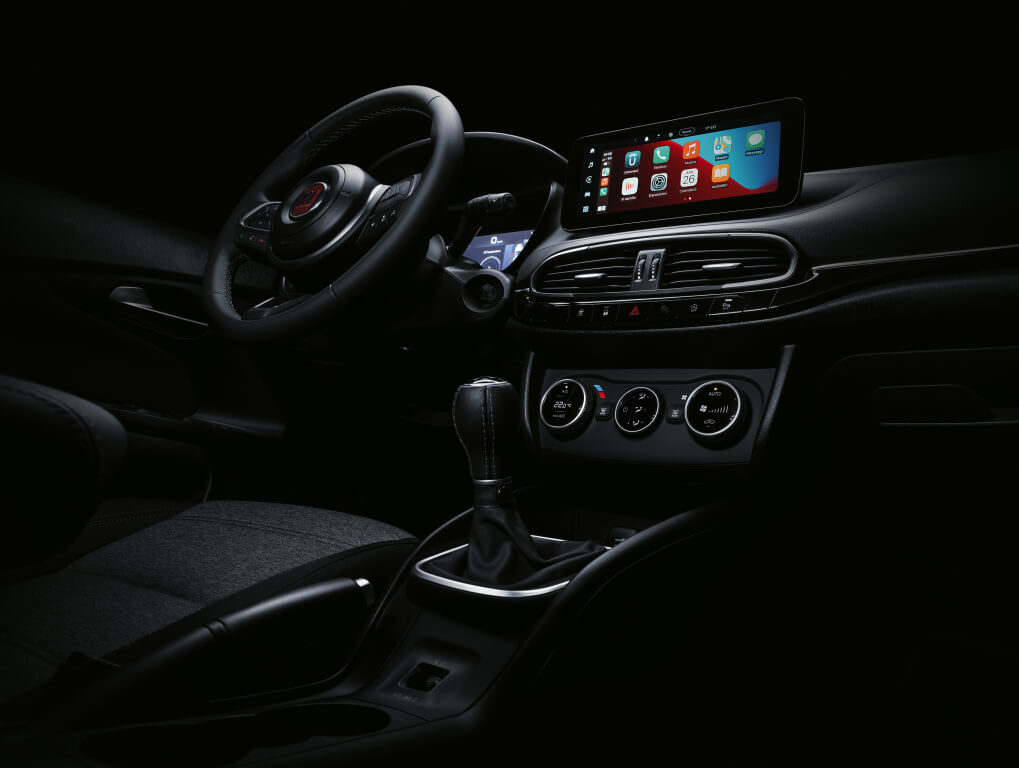 Fiat Tipo 2021: interior.