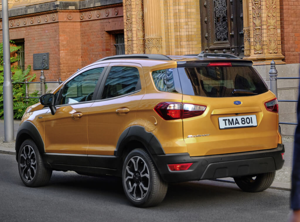 Ford EcoSport Active: trasera.