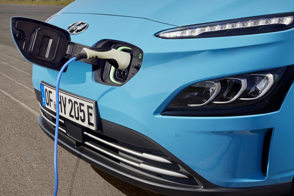 Hyundai Kona Electric 2021: carga.