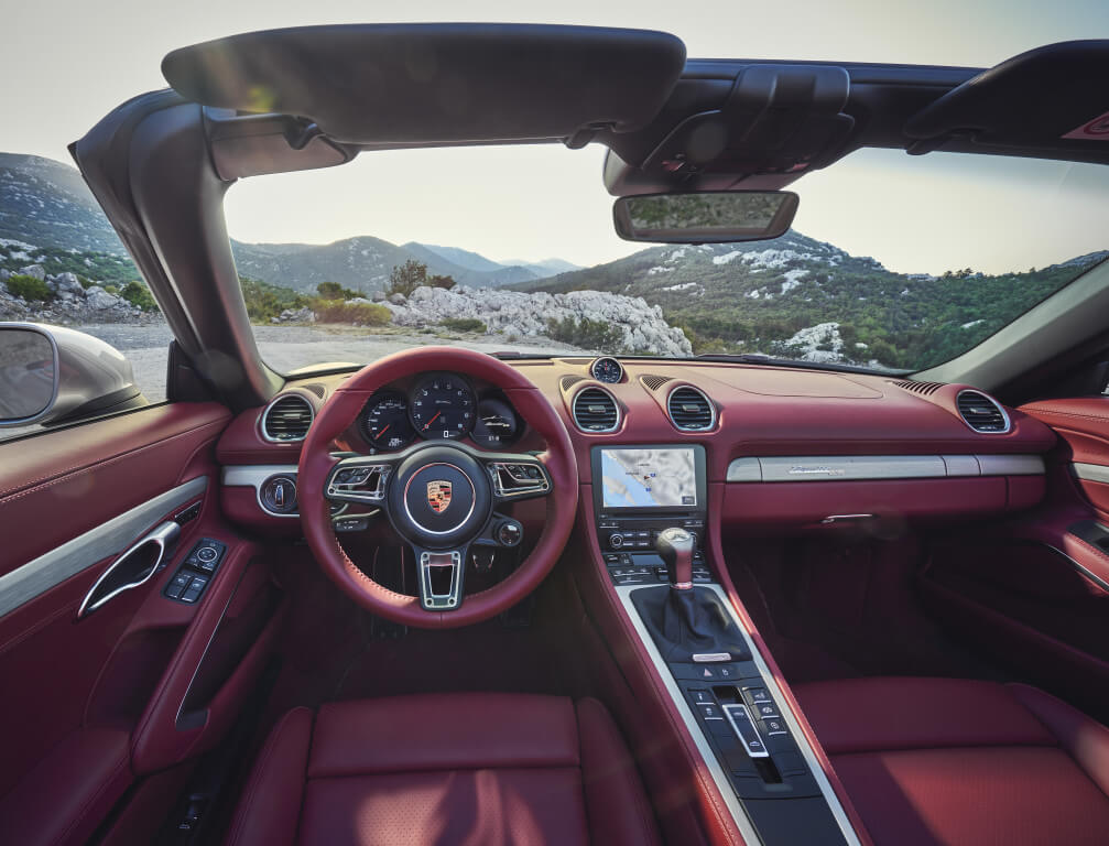 Porsche Boxster 25 Aniversario: interior.