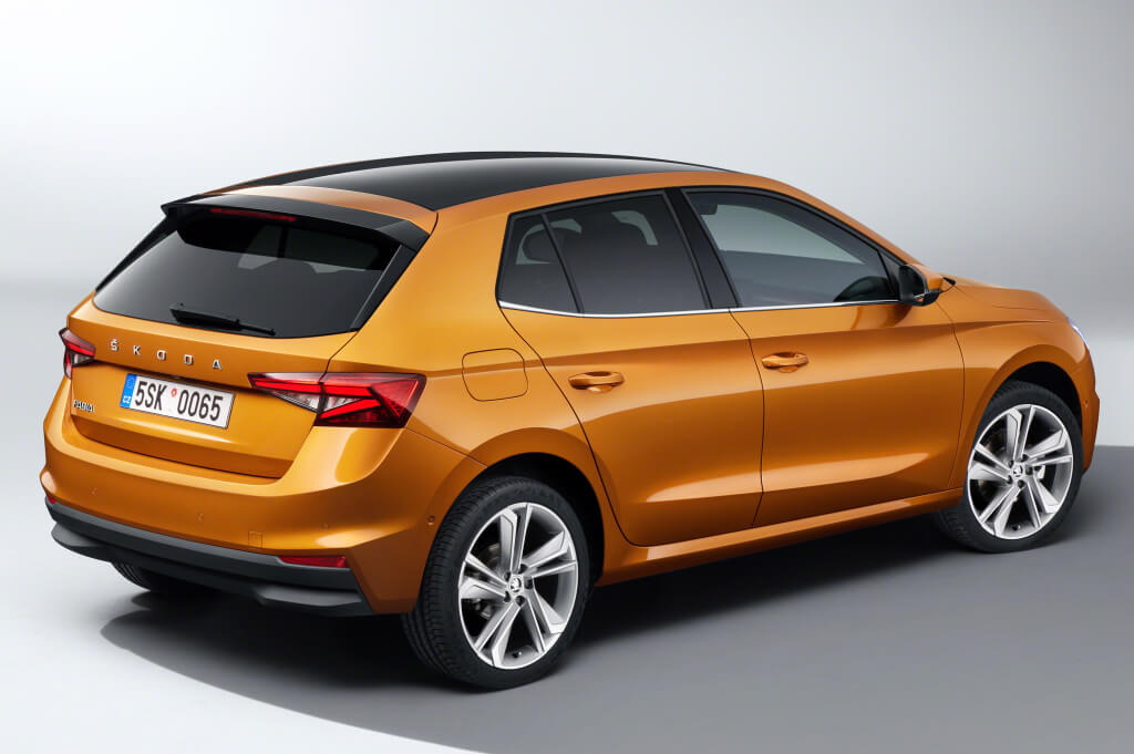 Skoda Fabia 2021: trasera.