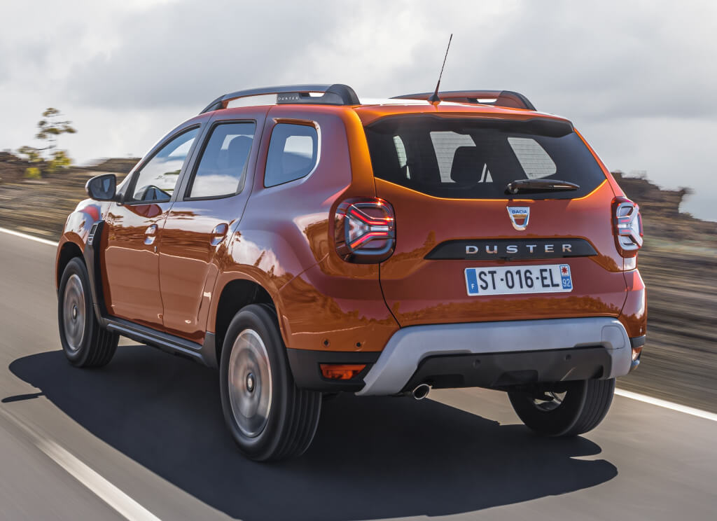 Dacia Duster 2021: trasera.