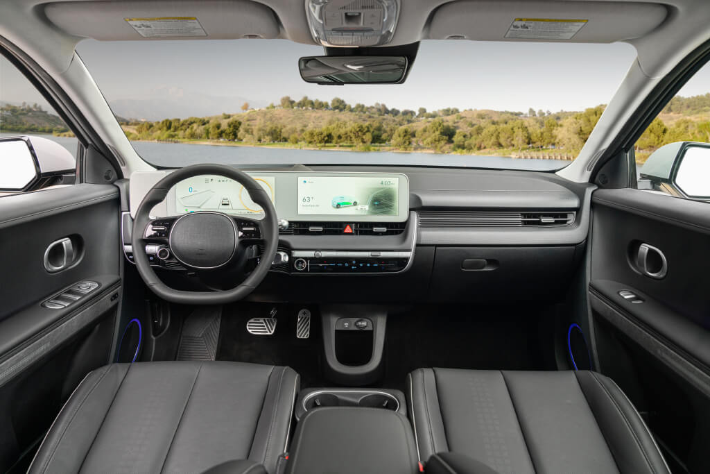 Hyundai IONIQ 5: interior.