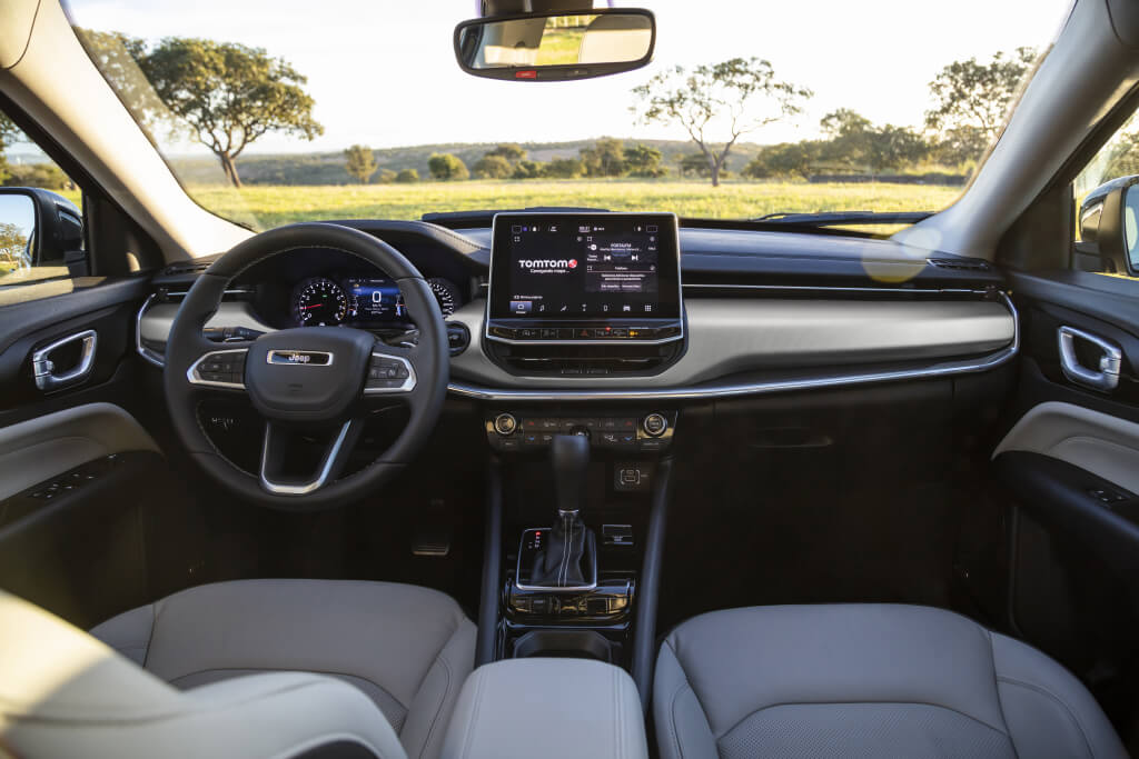 Jeep Compass 2021, interior.