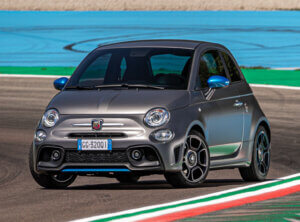 Abarth F595, el pequeño escorpión italiano ahora con alma de Fórmula 4