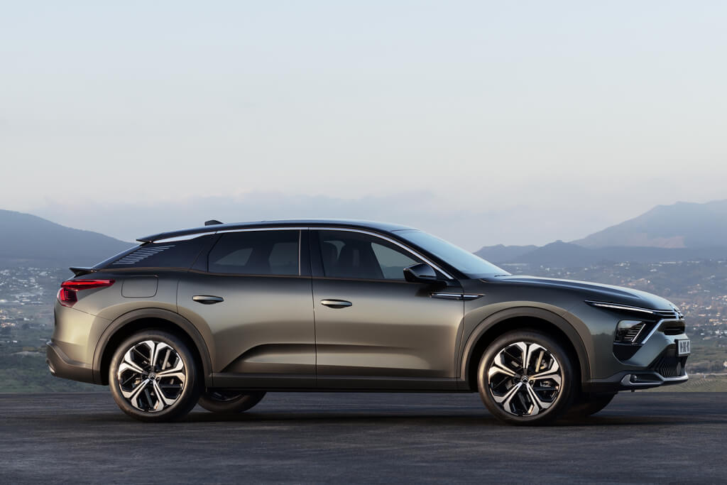 Citroën C5 X: perfil.