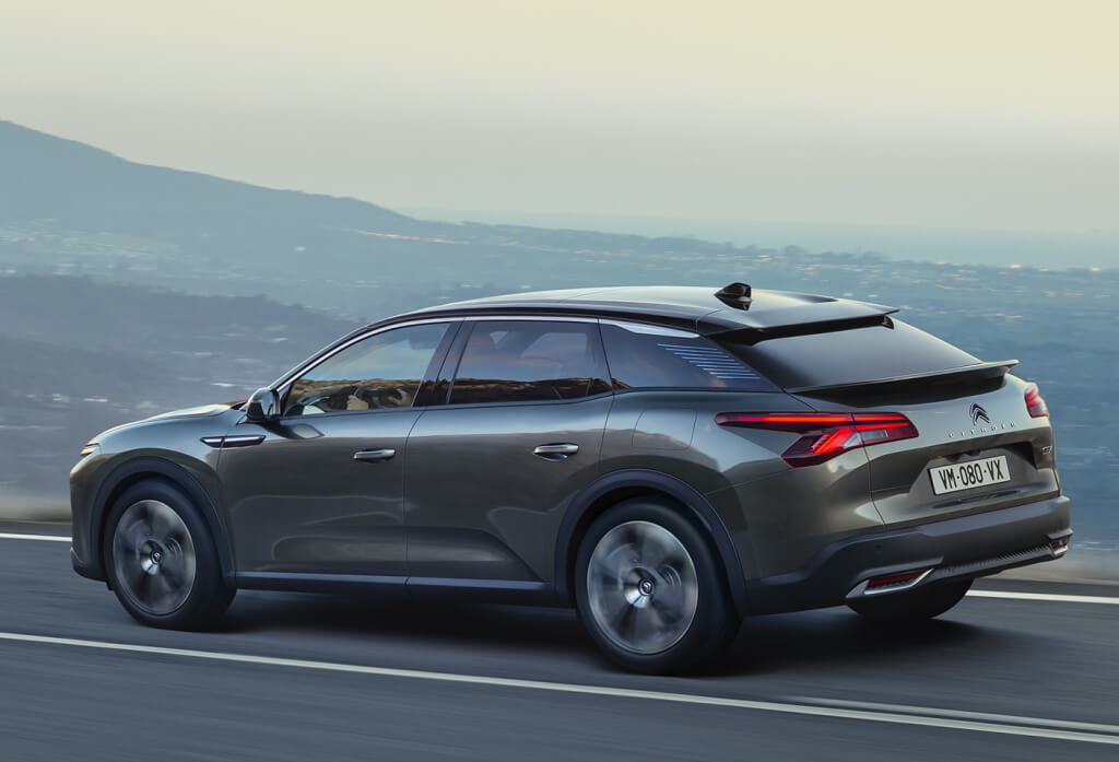 Citroën C5 X: zaga.