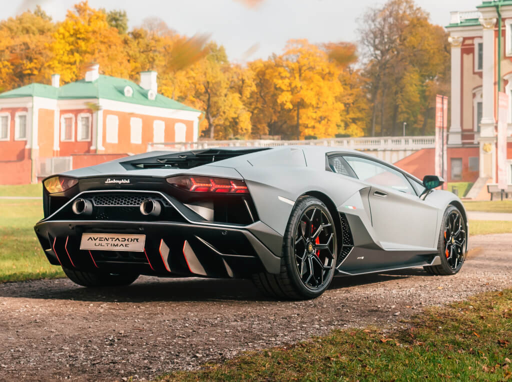Lamborghini Aventador Ultimae: trasera.