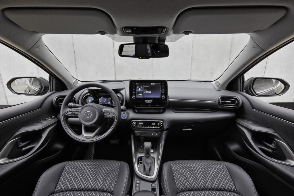 Mazda 2 Hybrid: interior.