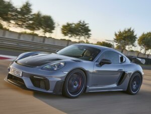 Porsche 718 Cayman GT4 RS: el sueño de los puristas