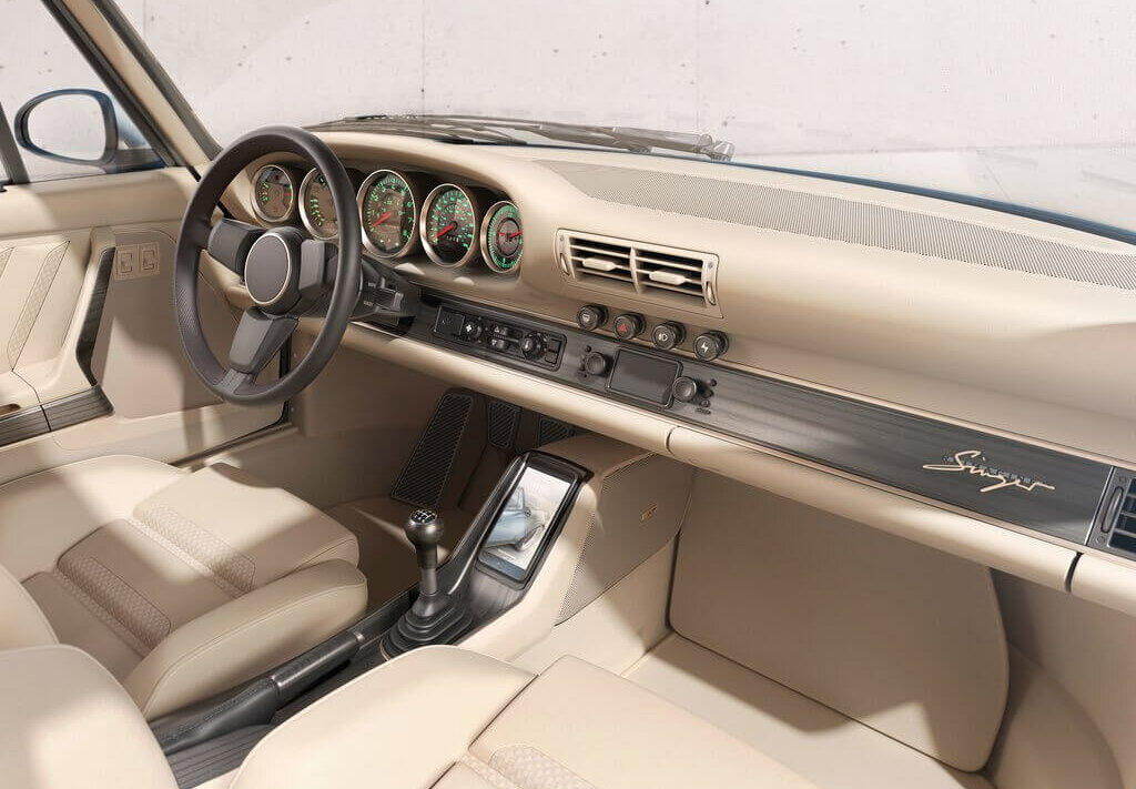 Singer Turbo Study: interior.
