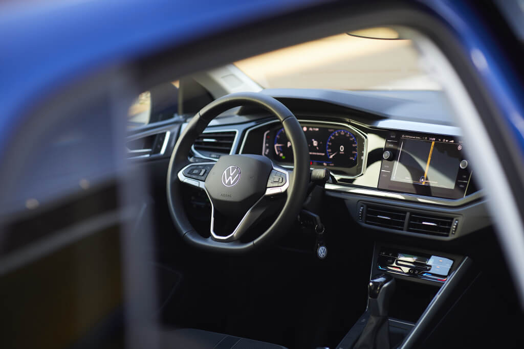 Volkswagen Polo: interior.