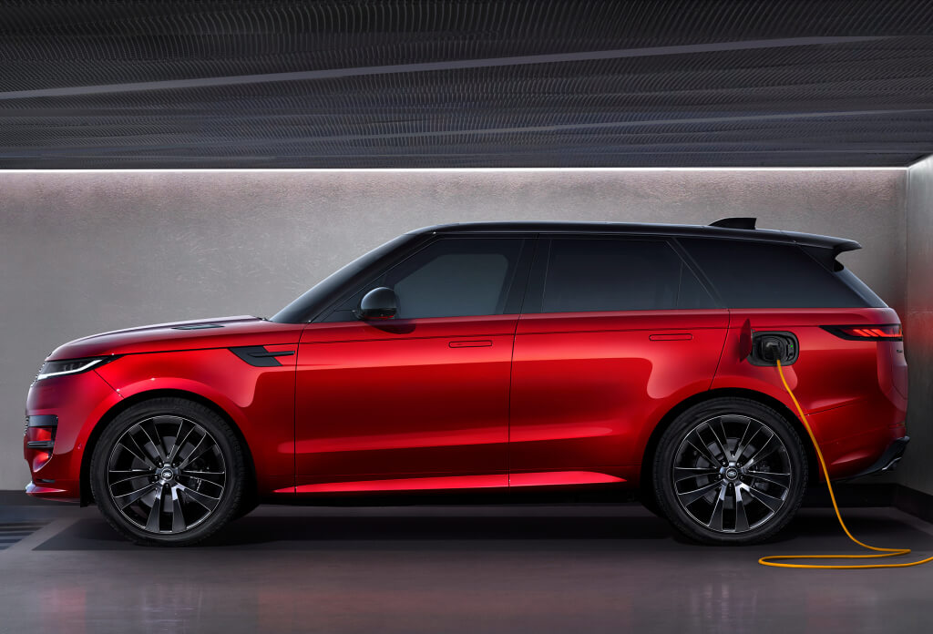Range Rover Sport 2023, vista lateral.