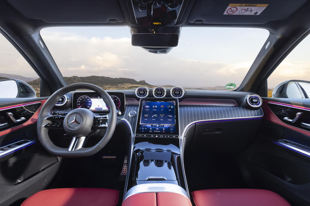 Interior del Mercedes GLC 2023.