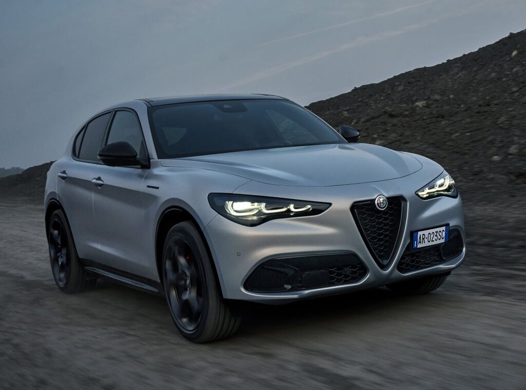 Alfa Romeo Stelvio 2023: frontal.