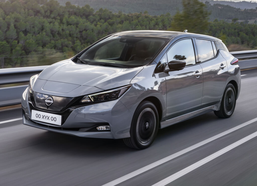 Nissan Leaf: froontal.