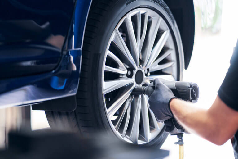 ¿Cómo adquirir neumáticos de coches online de forma adecuada?