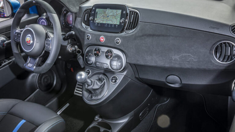 abarth 695 tributo 131 rally interior
