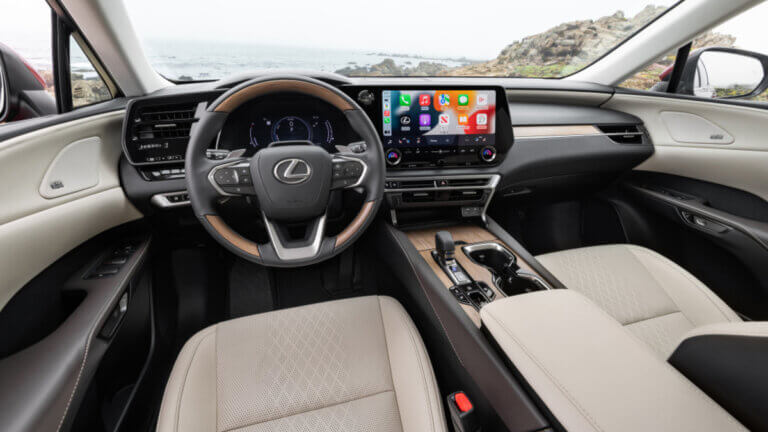 Lexus RX interior
