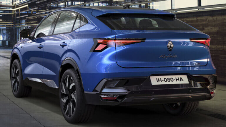 renault rafale vista trasera