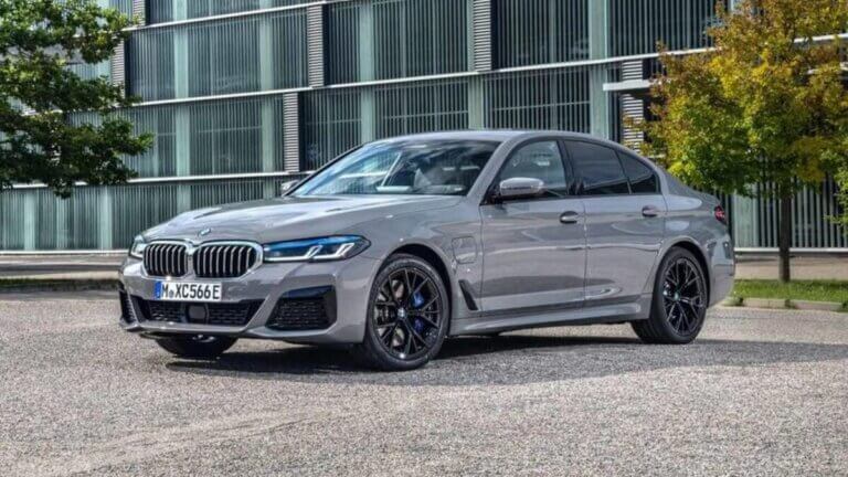 BMW 545e xDrive, 394 CV de potencia electrificada