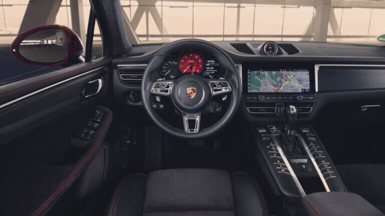 interior del Porsche Macan GTS 2020