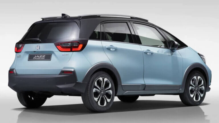 vista trasera del honda jazz 2020 crosstar