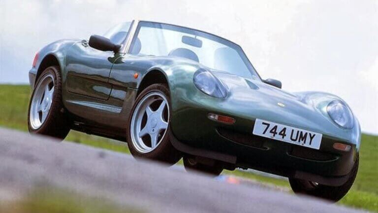 vista lateral y frontasl caterham21 supersport